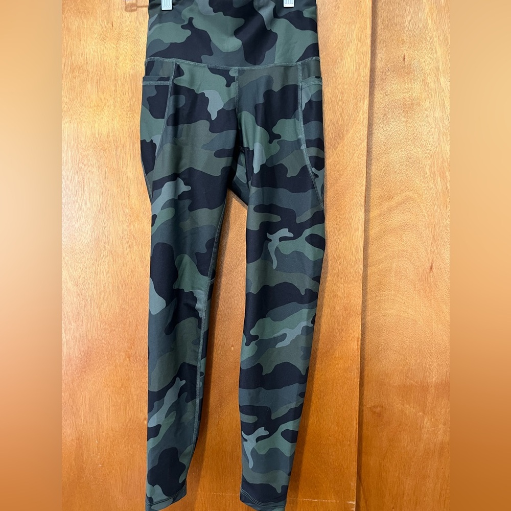 Like new Old Navy Active Powersoft leggings